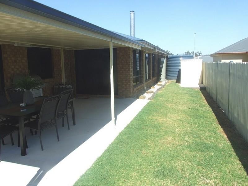 28 Samuel Avenue, Crows Nest QLD 4355