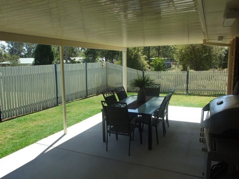 28 Samuel Avenue, Crows Nest QLD 4355