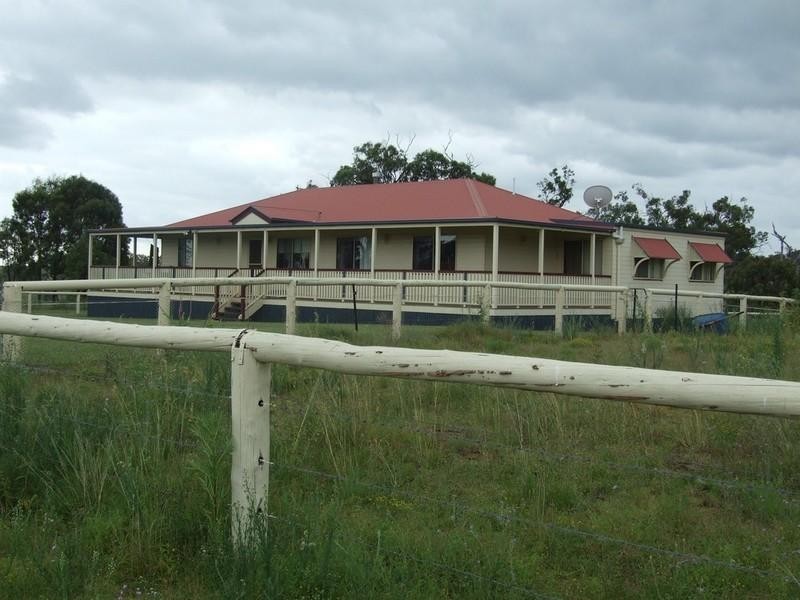 216 Peters Road, Groomsville QLD 4352