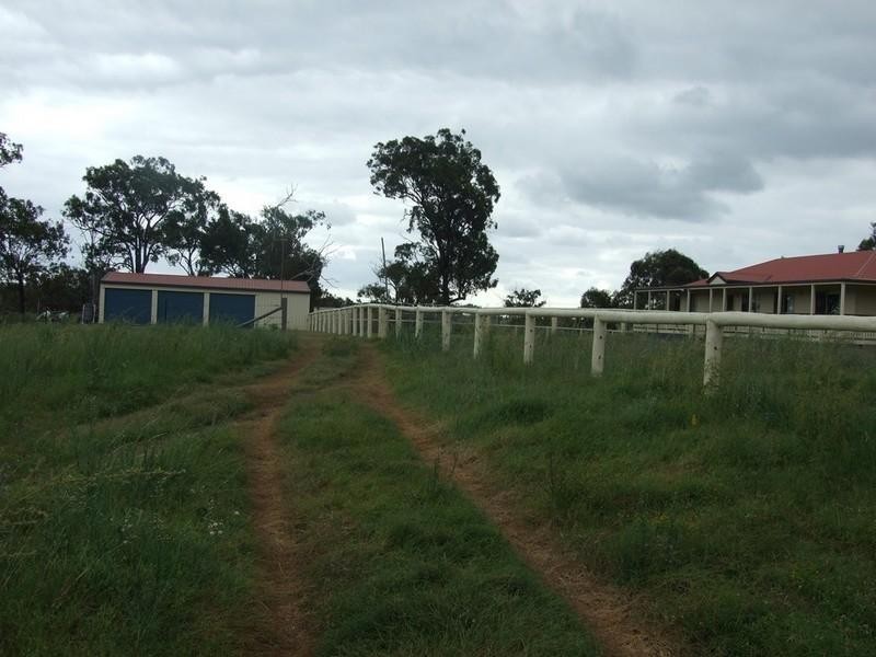 216 Peters Road, Groomsville QLD 4352