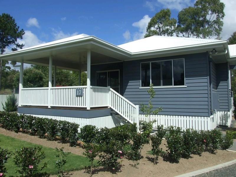 17 Samuel Avenue, Crows Nest QLD 4355