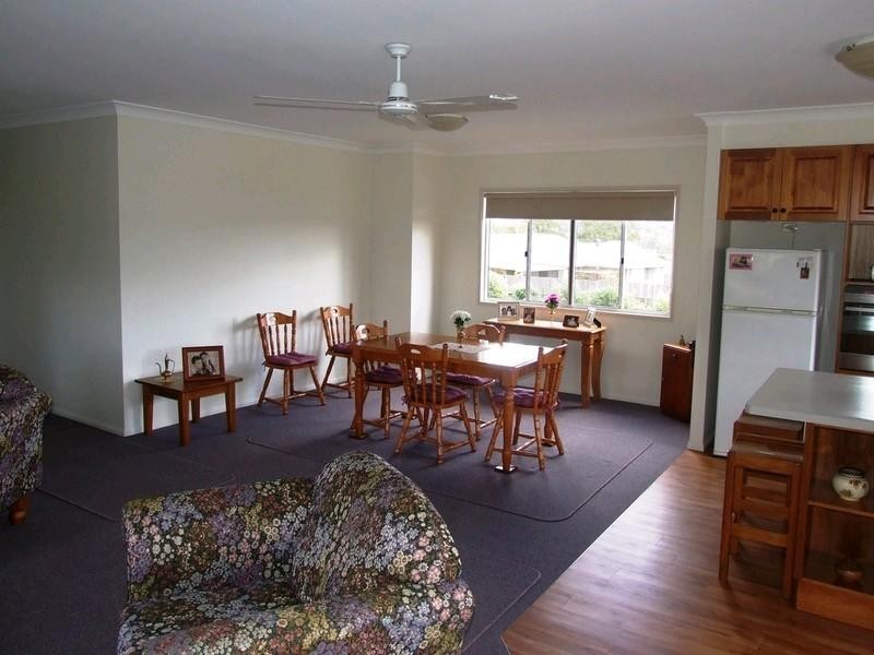 17 Samuel Avenue, Crows Nest QLD 4355