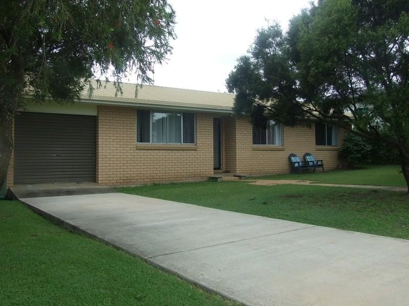 42 Charles Street, Crows Nest QLD 4355