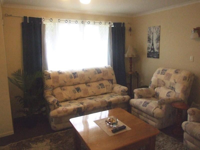 42 Charles Street, Crows Nest QLD 4355