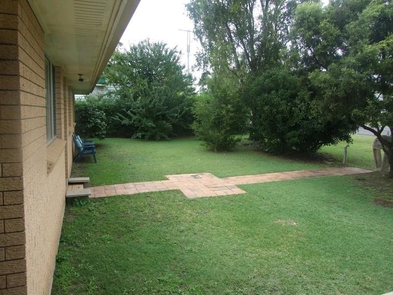 42 Charles Street, Crows Nest QLD 4355