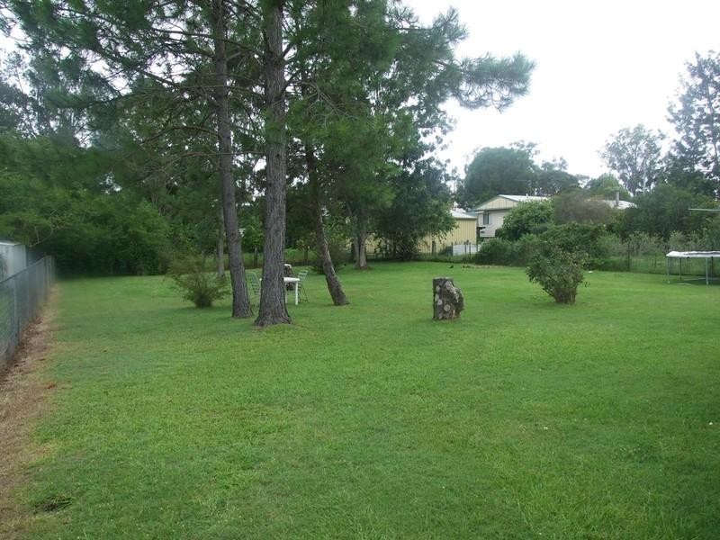 42 Charles Street, Crows Nest QLD 4355