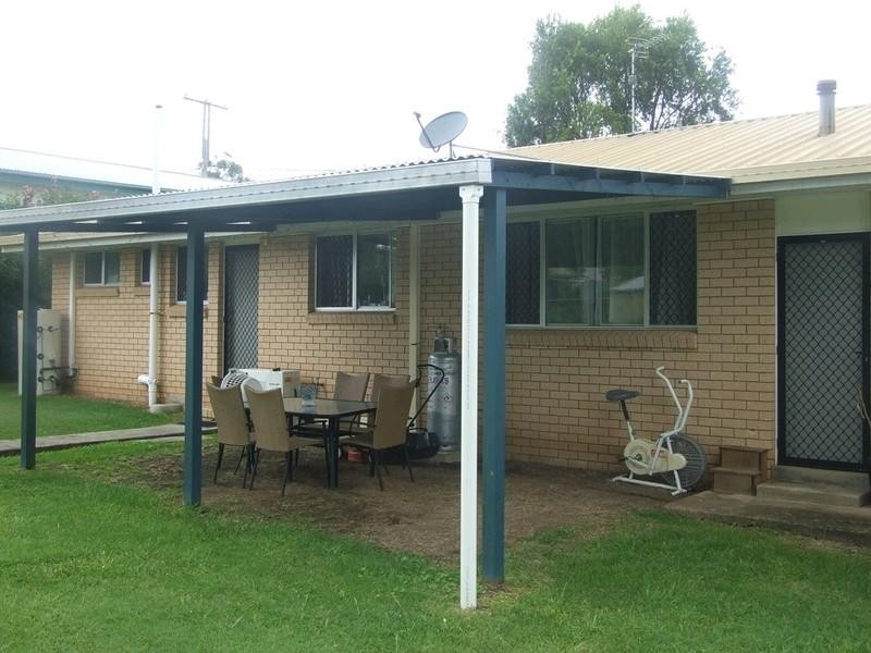 42 Charles Street, Crows Nest QLD 4355