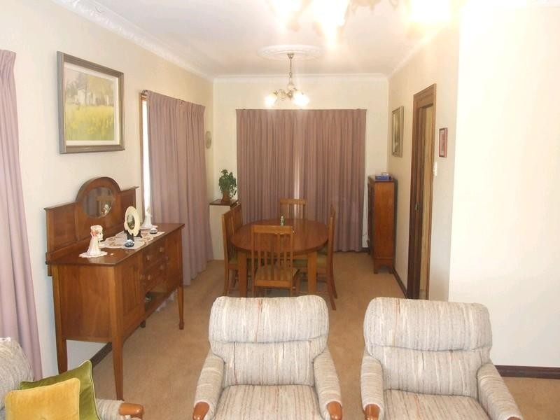 61 Albert Street, Crows Nest QLD 4355