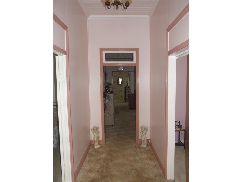 3 Albert Street, Crows Nest QLD 4355