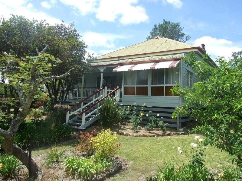 3 Albert Street, Crows Nest QLD 4355