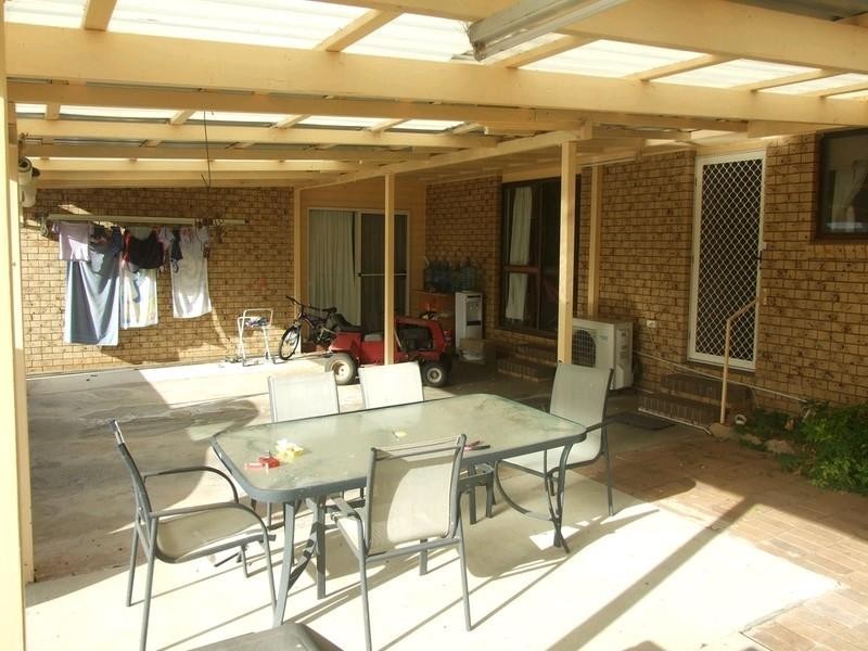 35 South Street, Crows Nest QLD 4355