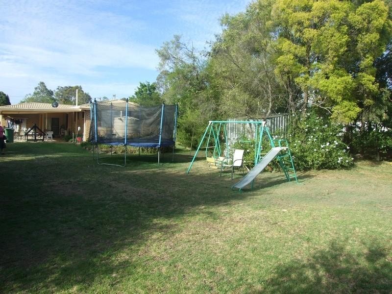 35 South Street, Crows Nest QLD 4355