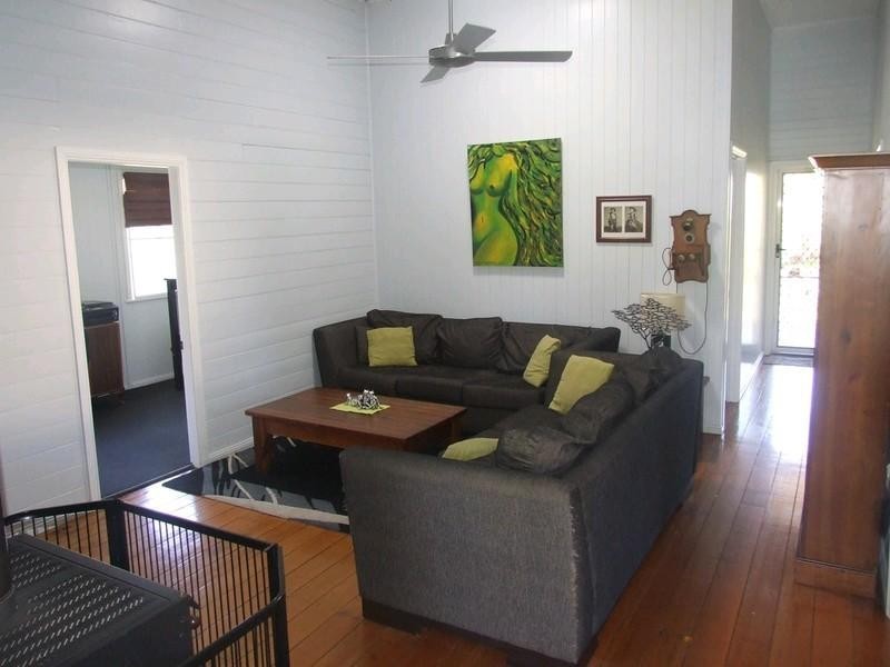 5 Gleeson Street, Crows Nest QLD 4355