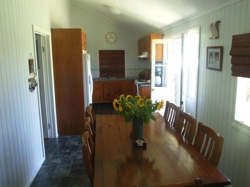 5 Gleeson Street, Crows Nest QLD 4355