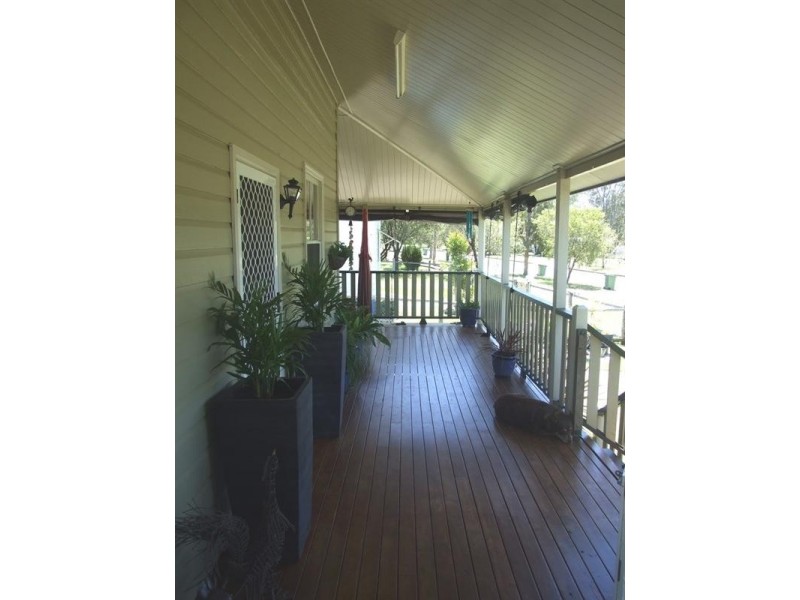 5 Gleeson Street, Crows Nest QLD 4355