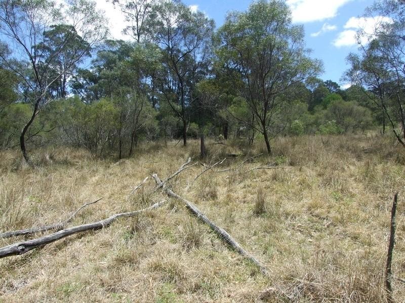 14 Dingo Mountain Road, Crows Nest QLD 4355