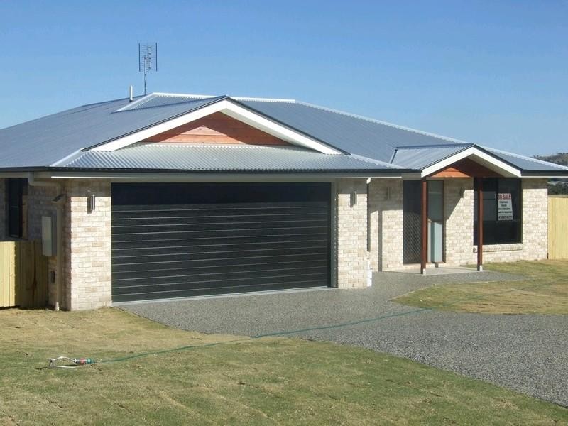 41 Naomi Drive, Crows Nest QLD 4355