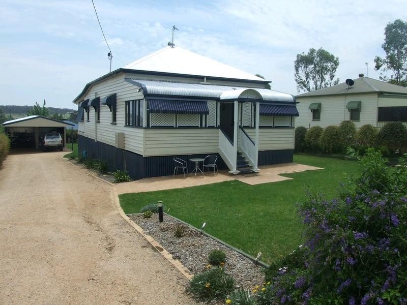 45 King Street, Goombungee QLD 4354