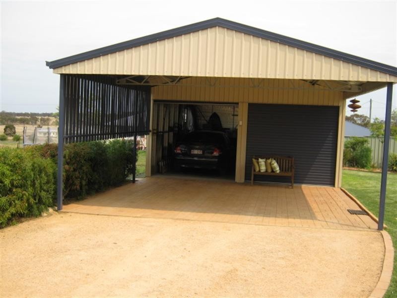 45 King Street, Goombungee QLD 4354