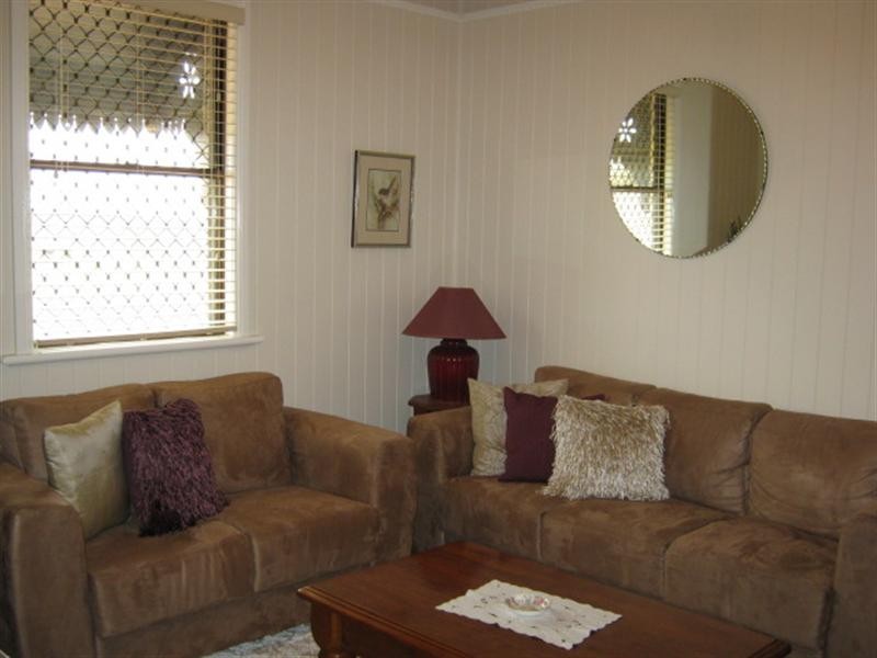 45 King Street, Goombungee QLD 4354