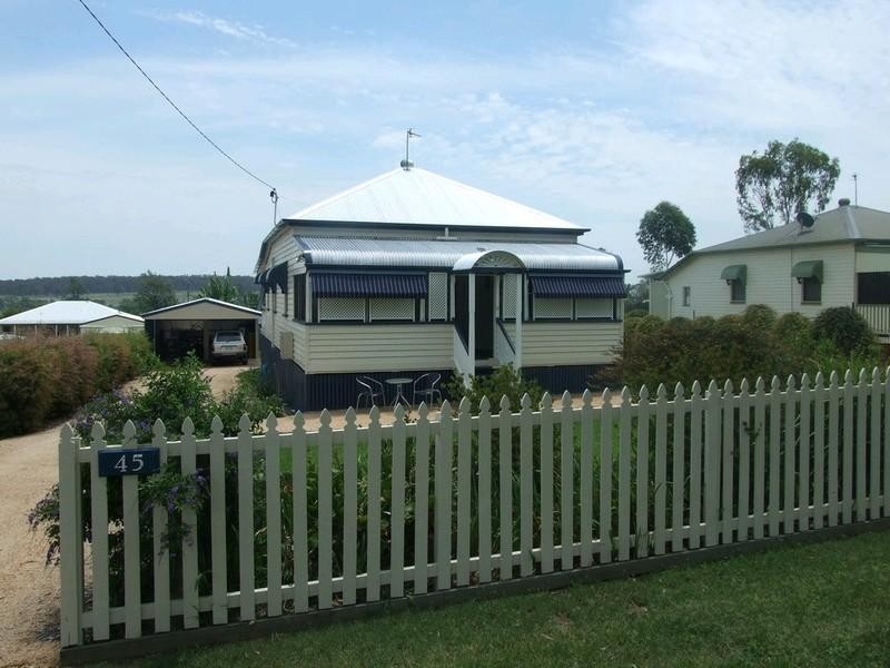 45 King Street, Goombungee QLD 4354