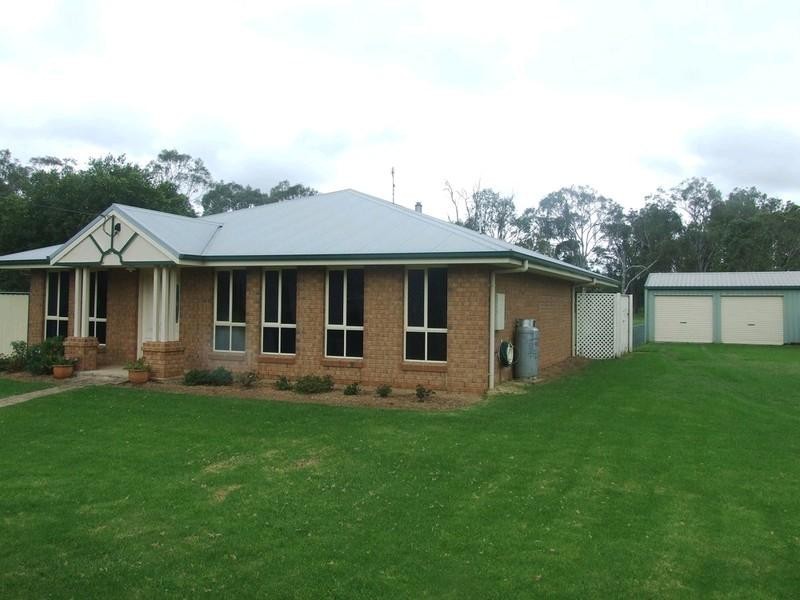 1 John Street, Crows Nest QLD 4355