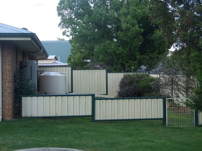1 John Street, Crows Nest QLD 4355