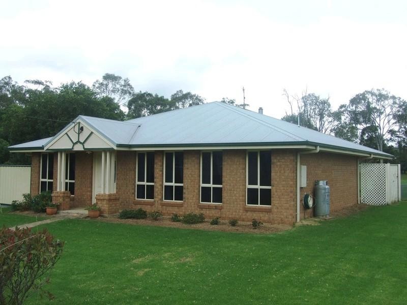 1 John Street, Crows Nest QLD 4355