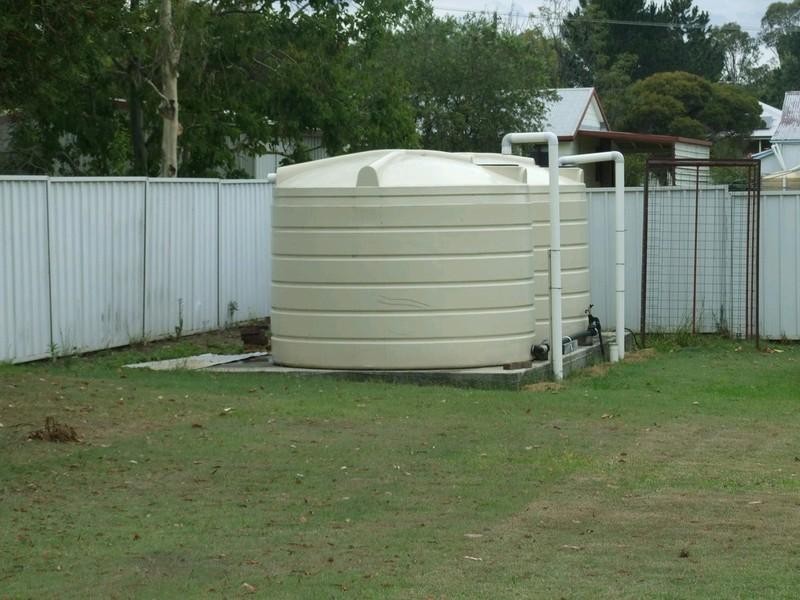 31 South Street, Crows Nest QLD 4355