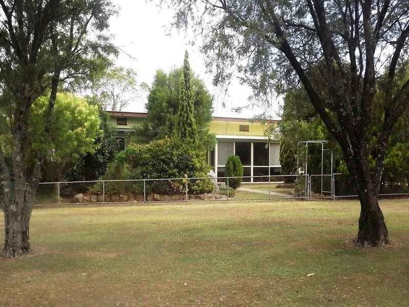 32 South Street, Crows Nest QLD 4355