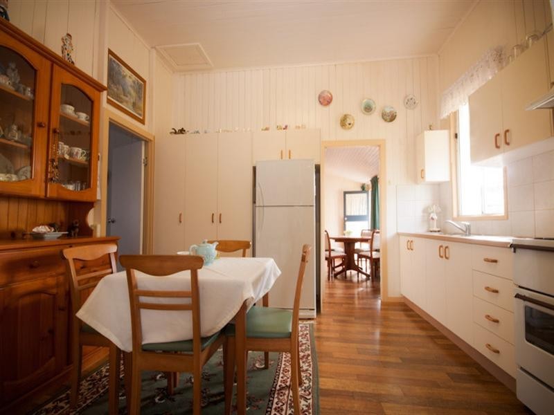 14 John Street, Crows Nest QLD 4355