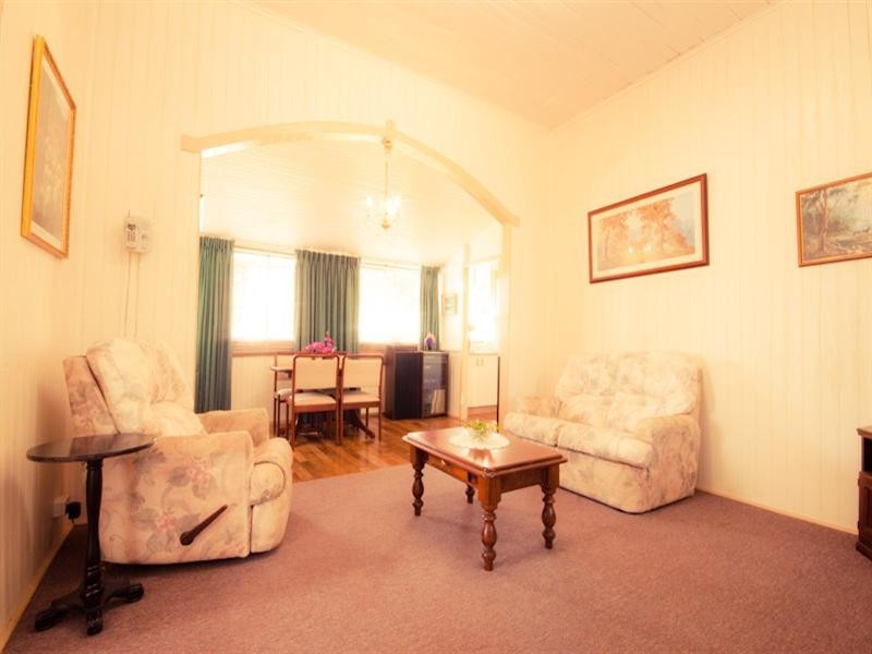 14 John Street, Crows Nest QLD 4355