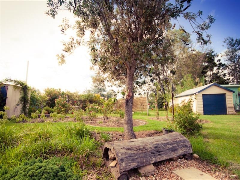 14 John Street, Crows Nest QLD 4355