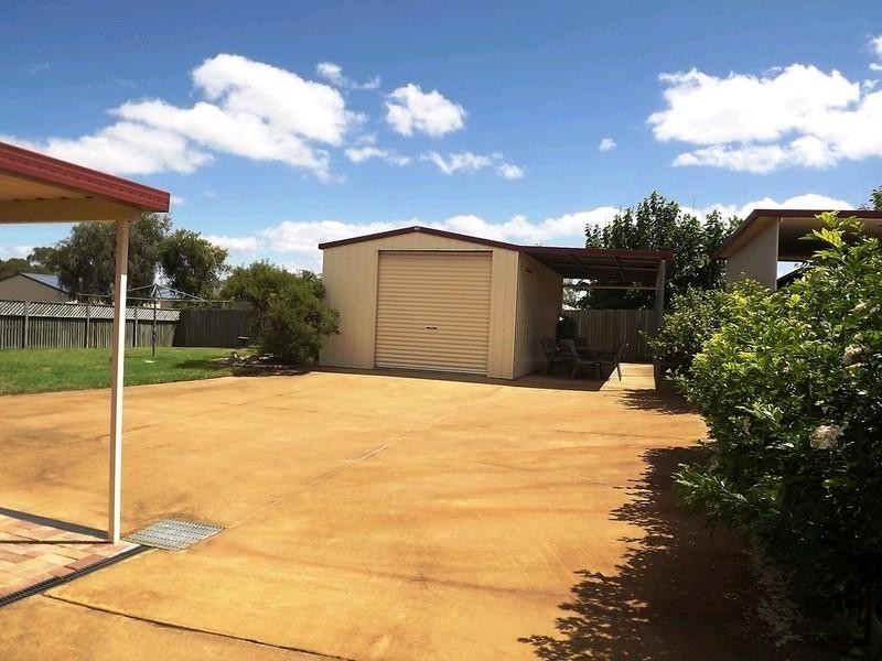 16 Lee Court, Crows Nest QLD 4355