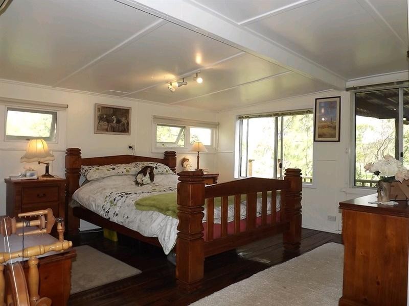 6 Short Street, Crows Nest QLD 4355