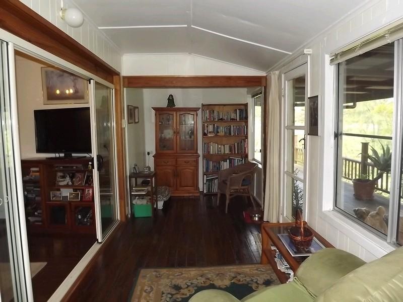 6 Short Street, Crows Nest QLD 4355