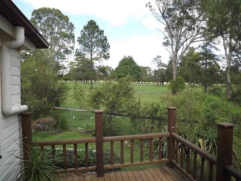 6 Short Street, Crows Nest QLD 4355