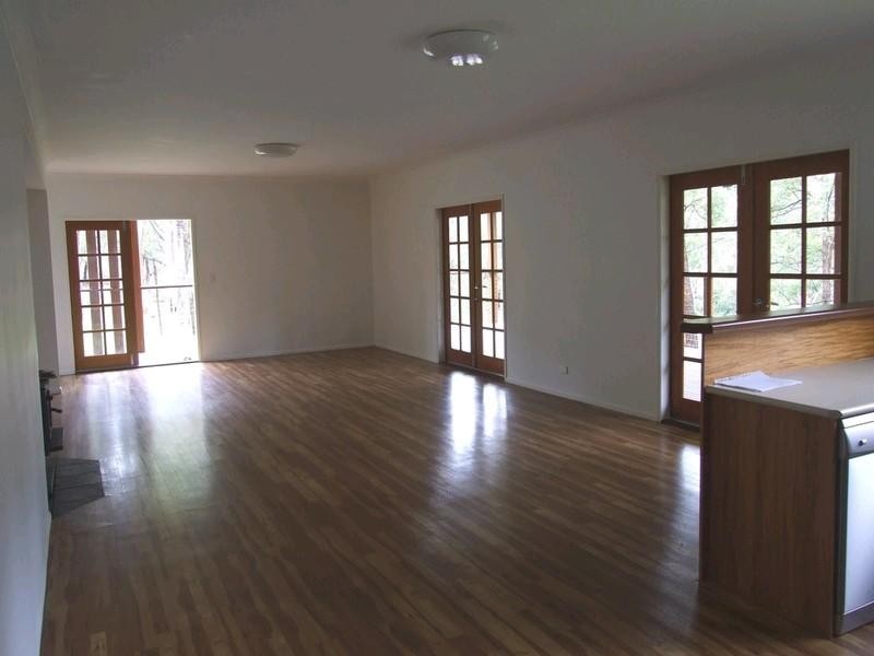 3847 Esk-Hampton Road, Ravensbourne QLD 4352