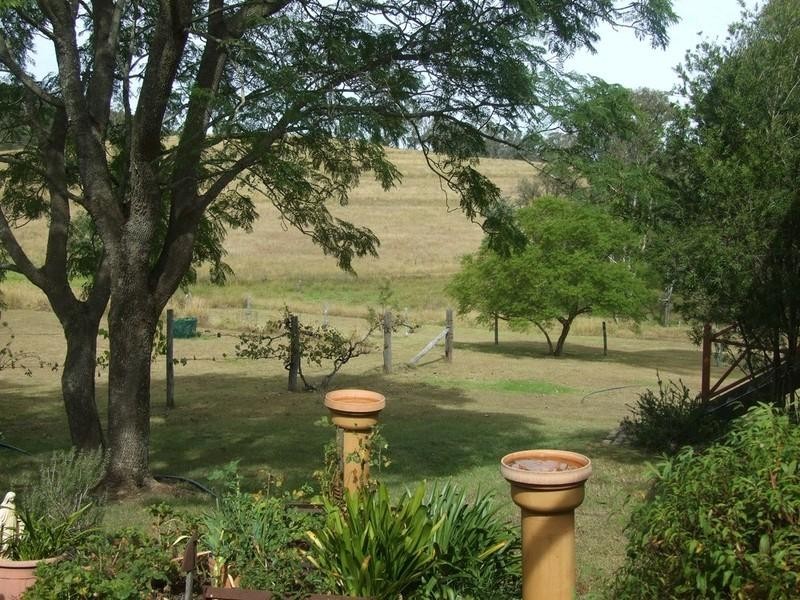 374 Voll Road, Crows Nest QLD 4355