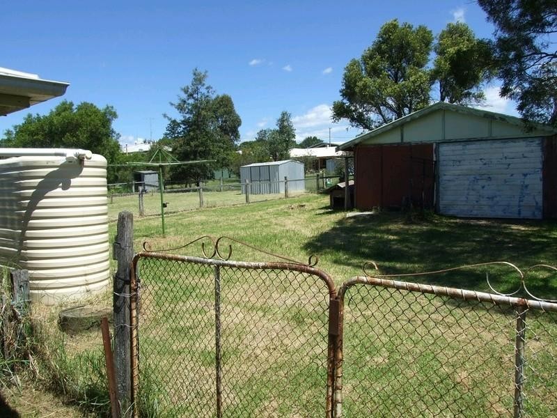 9 Gleeson Street, Crows Nest QLD 4355