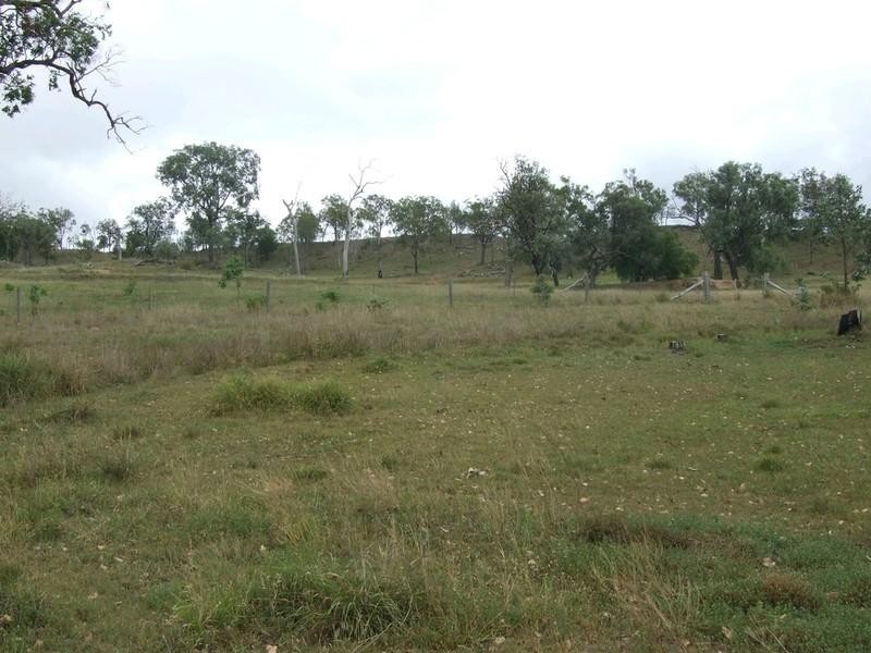 L384 South Emu Creek Road, Emu Creek QLD 4355