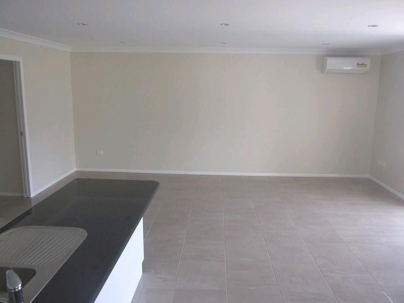 41 Naomi Drive, Crows Nest QLD 4355