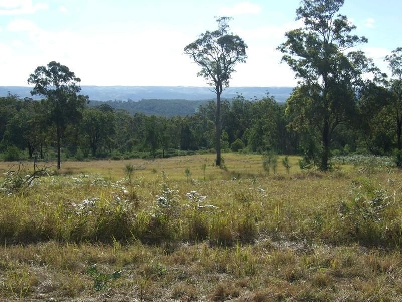 98 King Road, Blackbutt QLD 4306