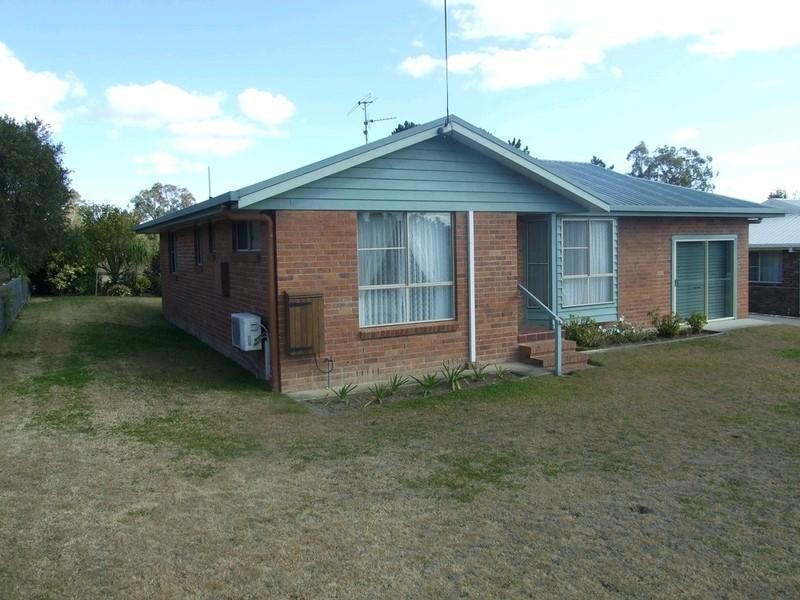 13 Charles Street, Crows Nest QLD 4355