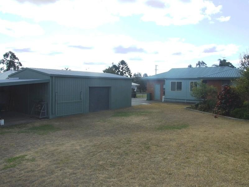 13 Charles Street, Crows Nest QLD 4355