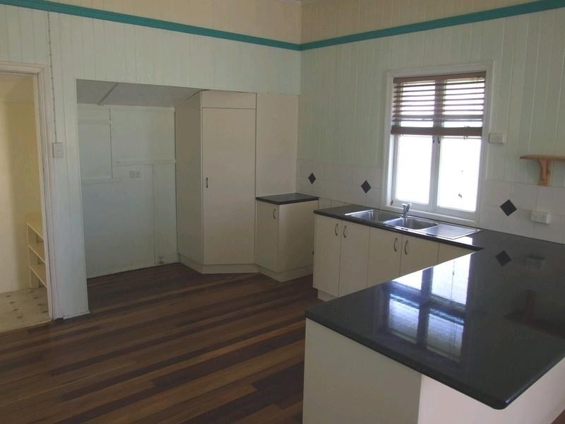 23 Park Road, Crows Nest QLD 4355