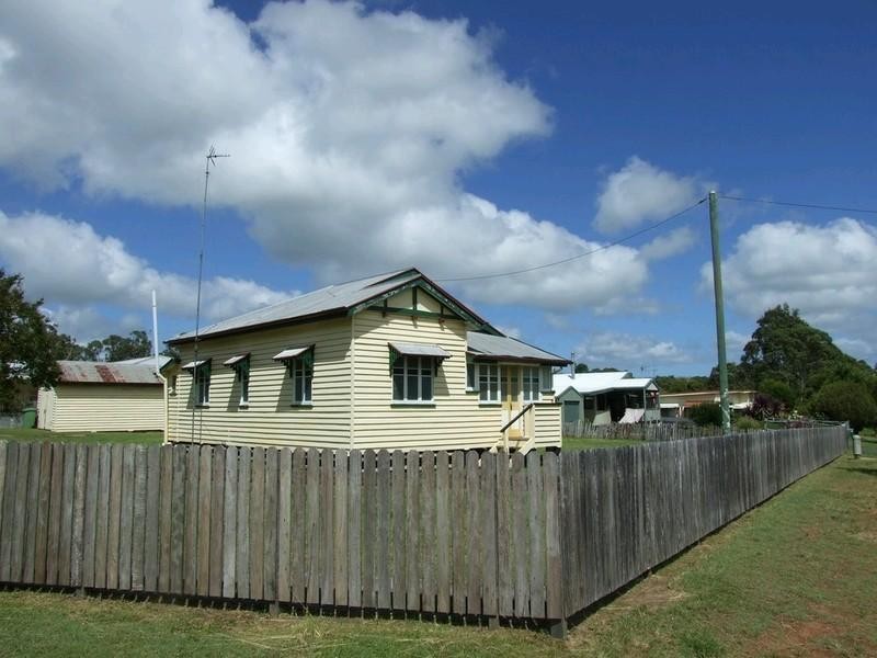 23 Park Road, Crows Nest QLD 4355