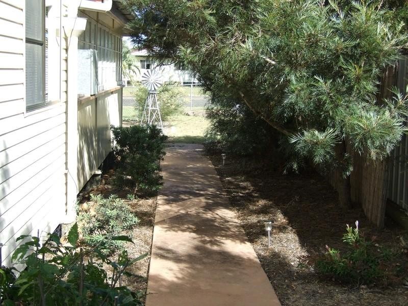 2 Blinco Street, Crows Nest QLD 4355