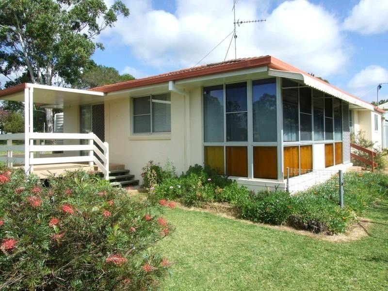 9 Church Street, Crows Nest QLD 4355
