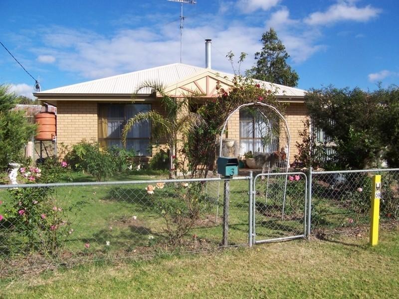 1-3 Gleeson Street, Crows Nest QLD 4355